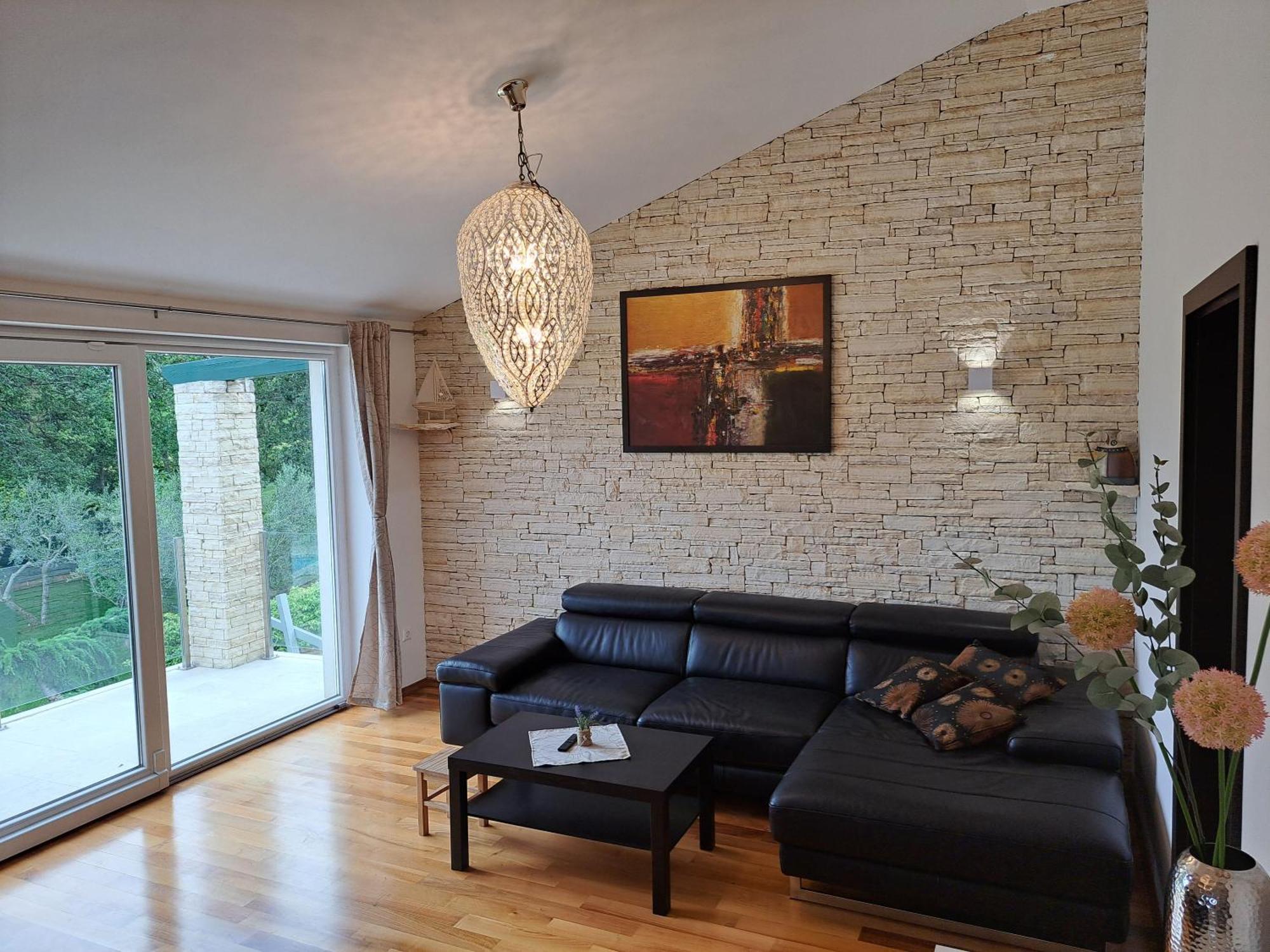 Apartments Villa Sotlar With Pool Umag Bagian luar foto